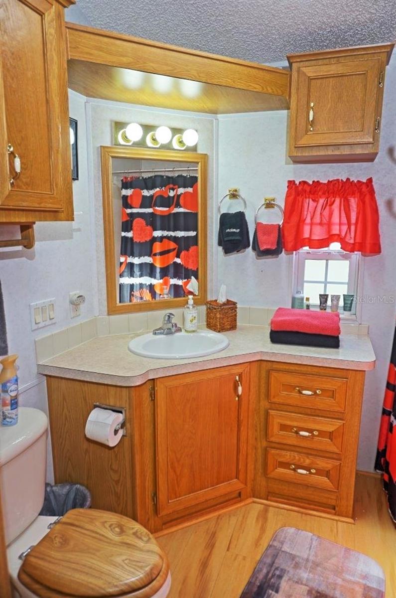 Image 19 of 42 For 21145 Lazy Days Circle