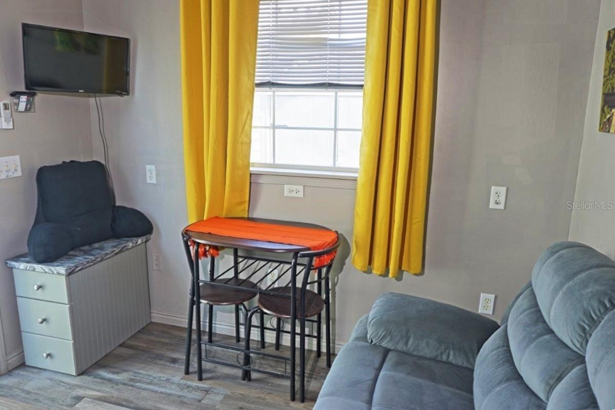 Image 30 of 42 For 21145 Lazy Days Circle