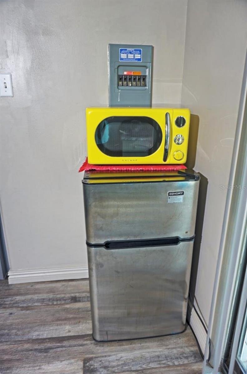 Image 32 of 42 For 21145 Lazy Days Circle