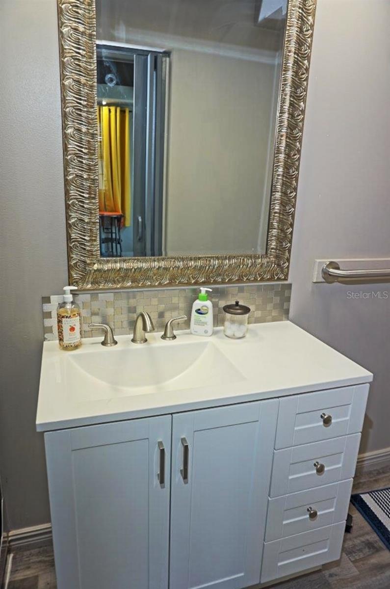 Image 34 of 42 For 21145 Lazy Days Circle