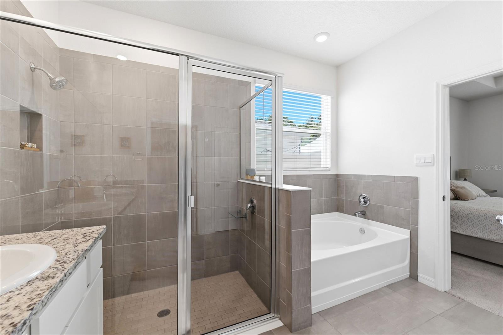 Image 31 of 68 For 3787 Autumn Amber Drive