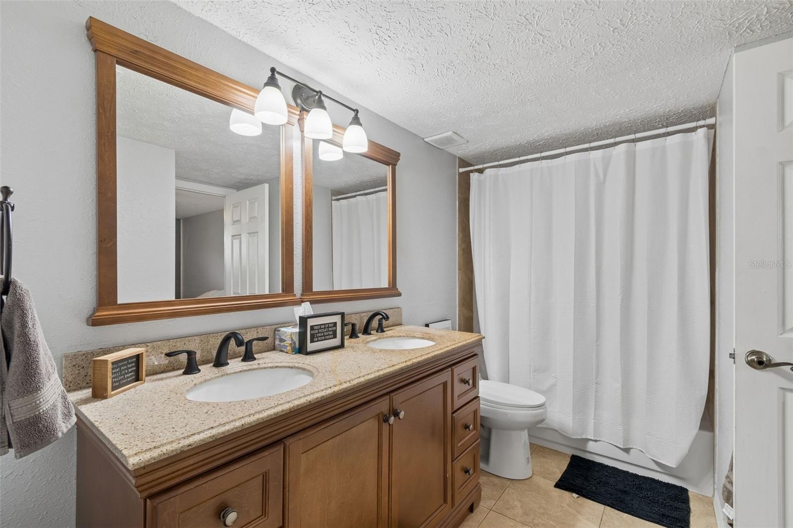 Listing photo id 20 for 7871 Sycamore Drive
