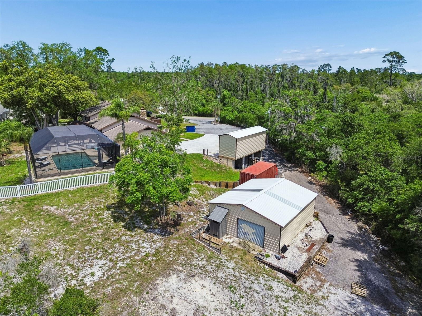 Listing photo id 1 for 7871 Sycamore Drive