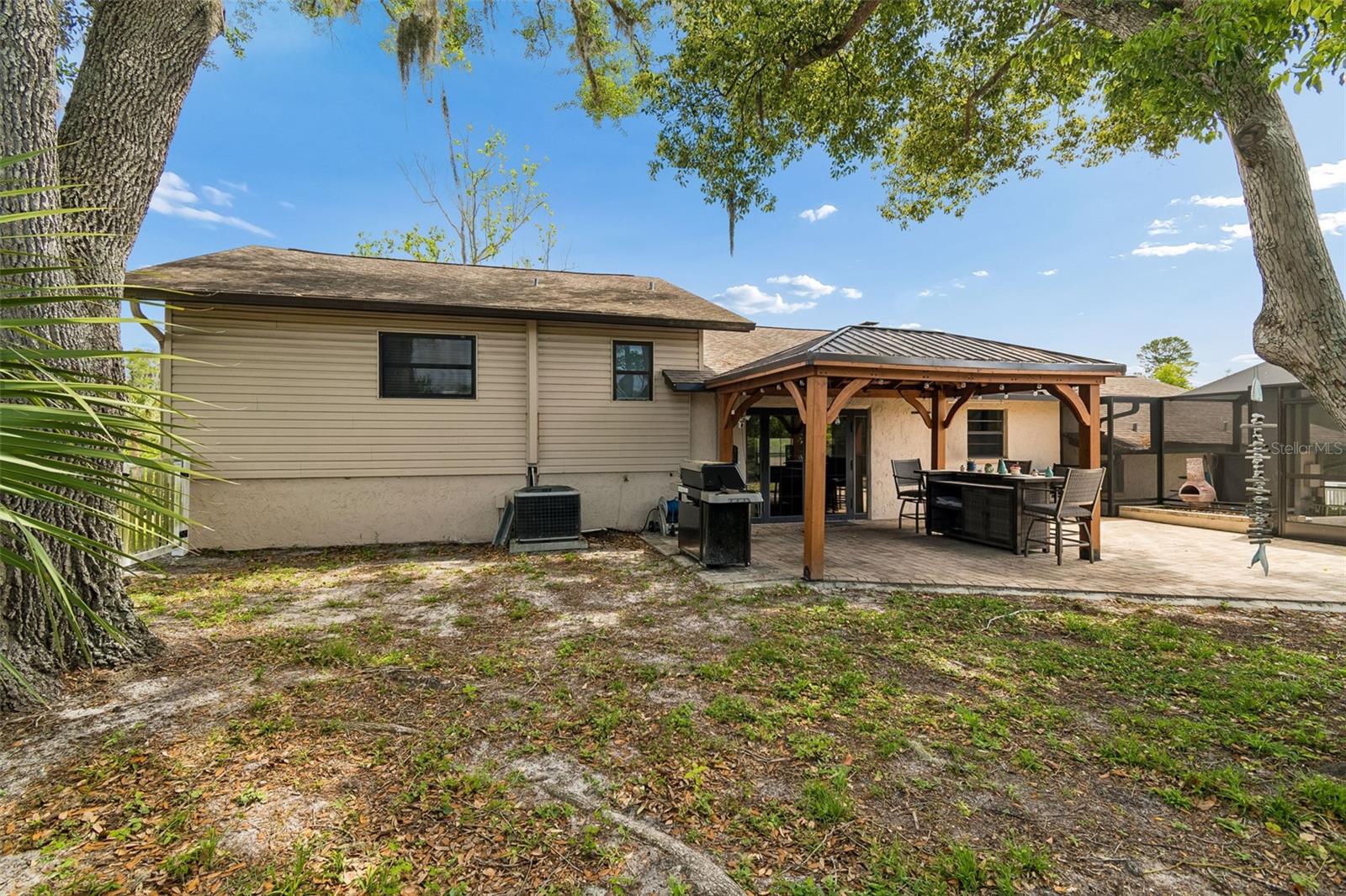 Listing photo id 28 for 7871 Sycamore Drive