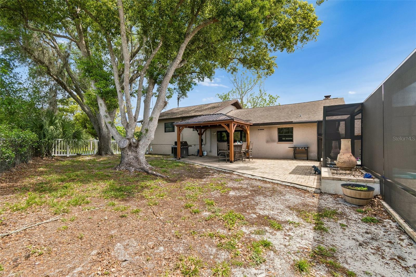 Listing photo id 29 for 7871 Sycamore Drive