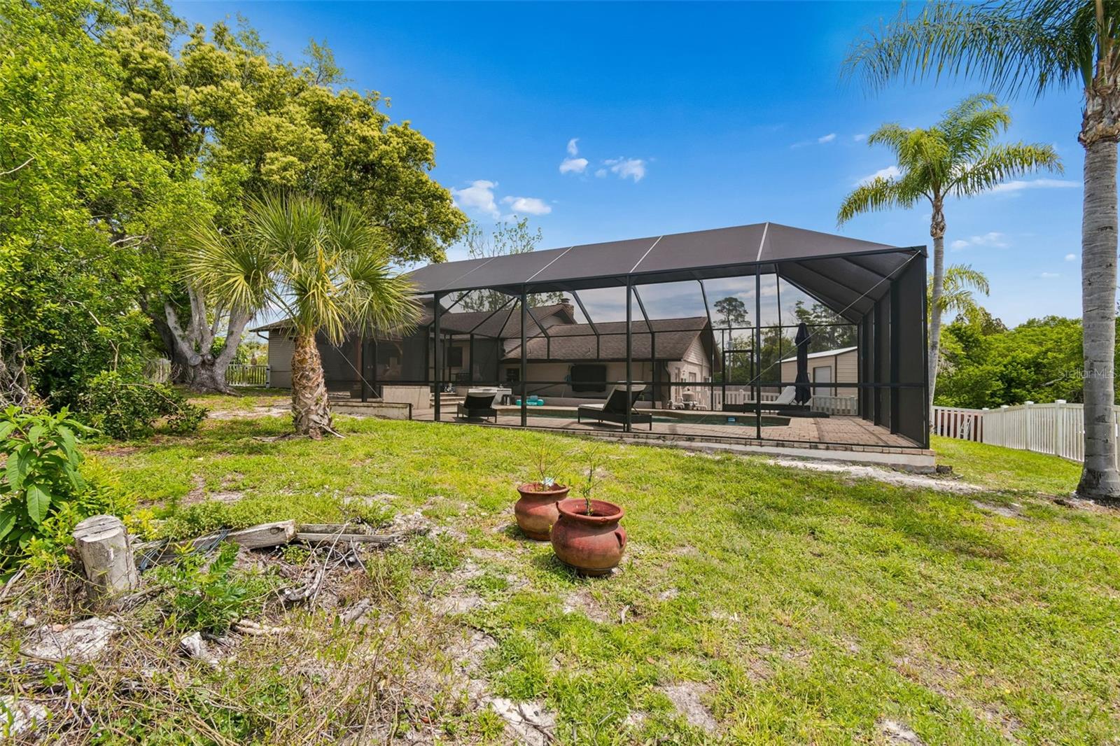 Listing photo id 30 for 7871 Sycamore Drive