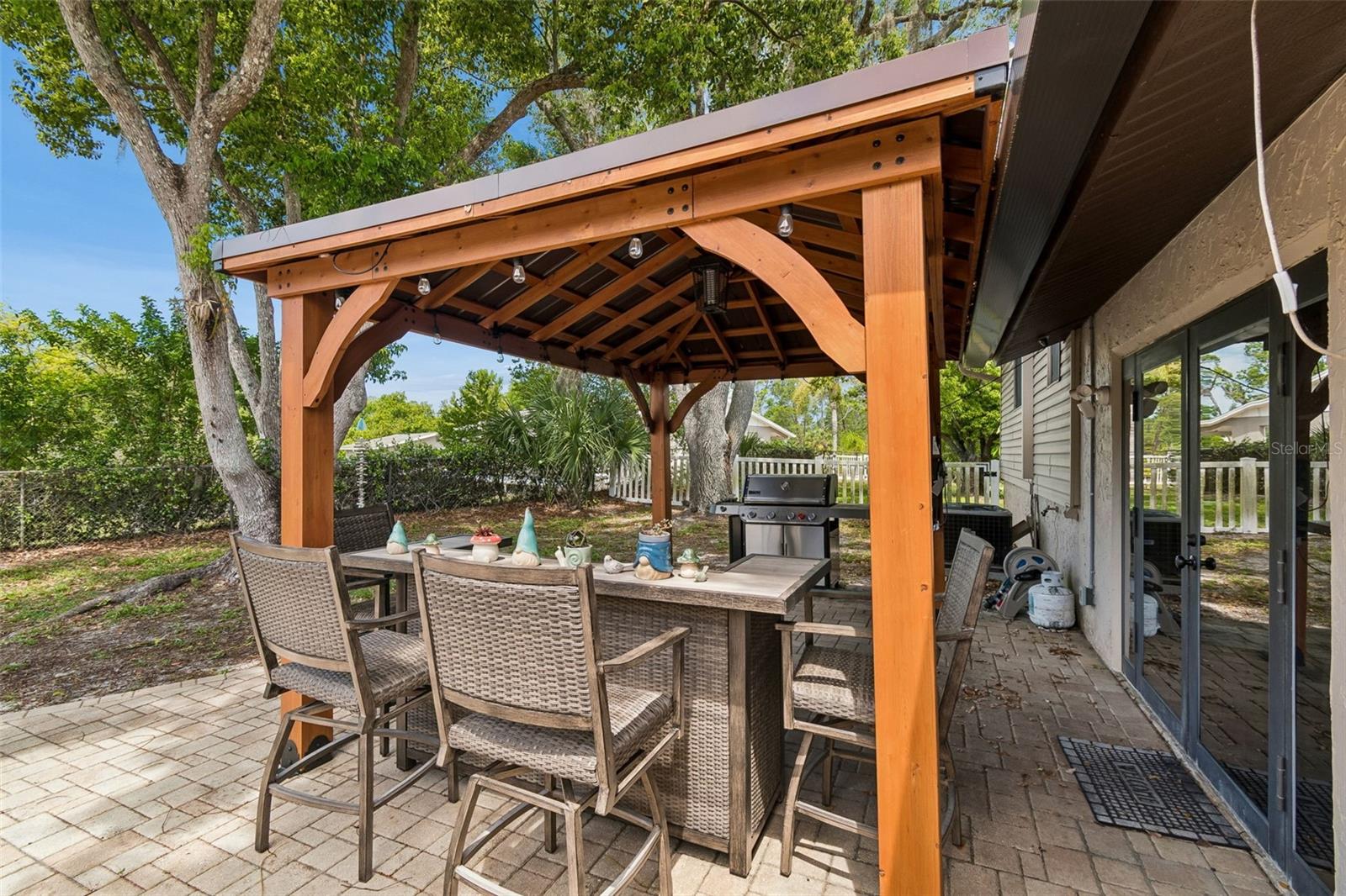 Listing photo id 32 for 7871 Sycamore Drive