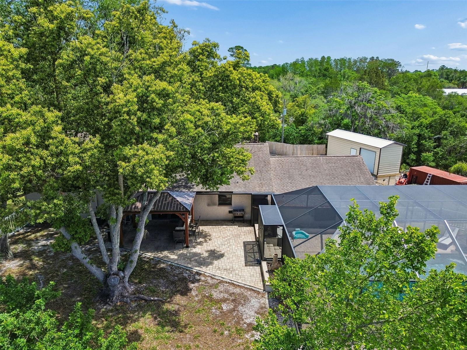 Listing photo id 39 for 7871 Sycamore Drive