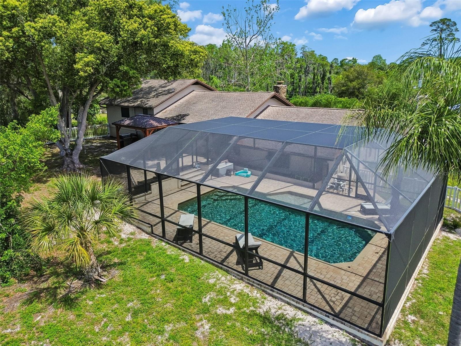 Listing photo id 40 for 7871 Sycamore Drive