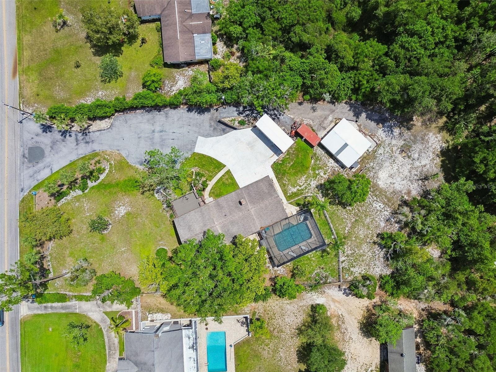 Listing photo id 43 for 7871 Sycamore Drive