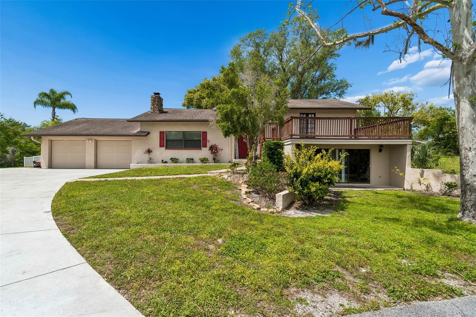 Listing photo id 4 for 7871 Sycamore Drive