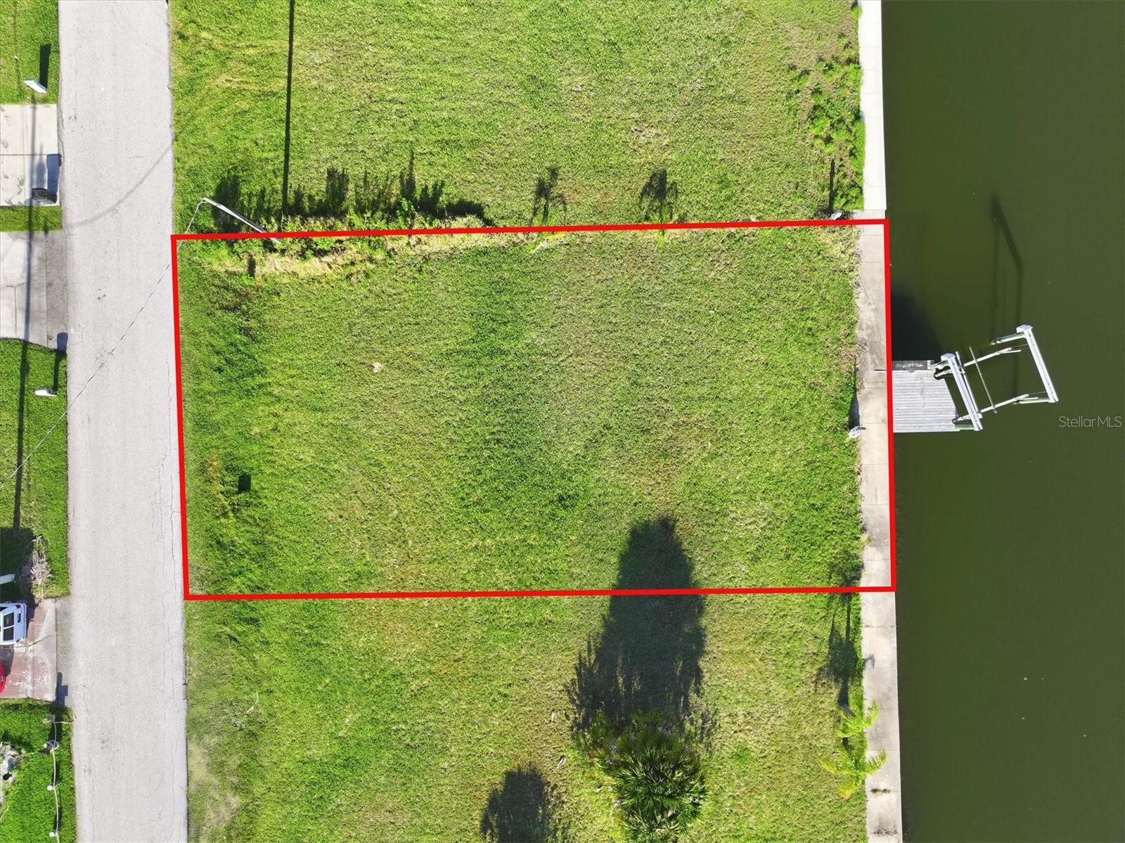 Image 4 of 17 For 7435 Hatteras Drive