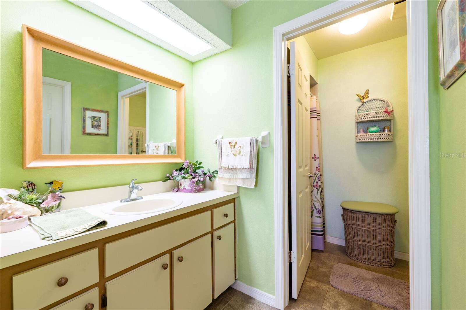 Image 20 of 36 For 13234 Molitor Court