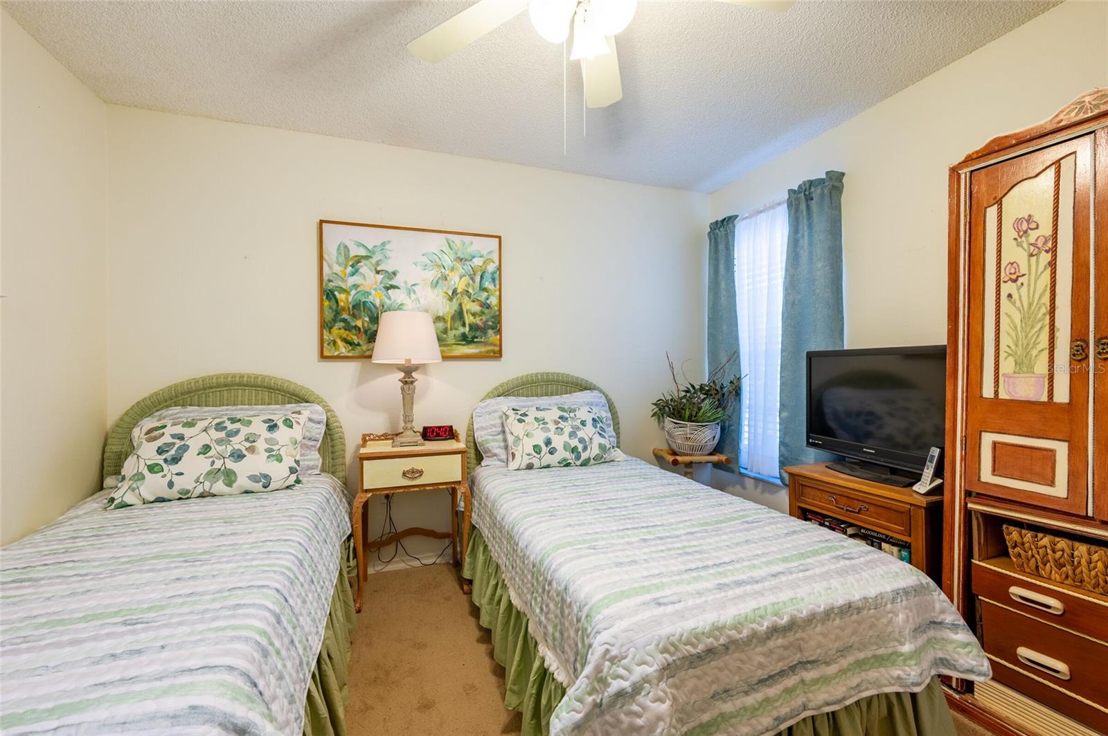 Image 23 of 36 For 13234 Molitor Court