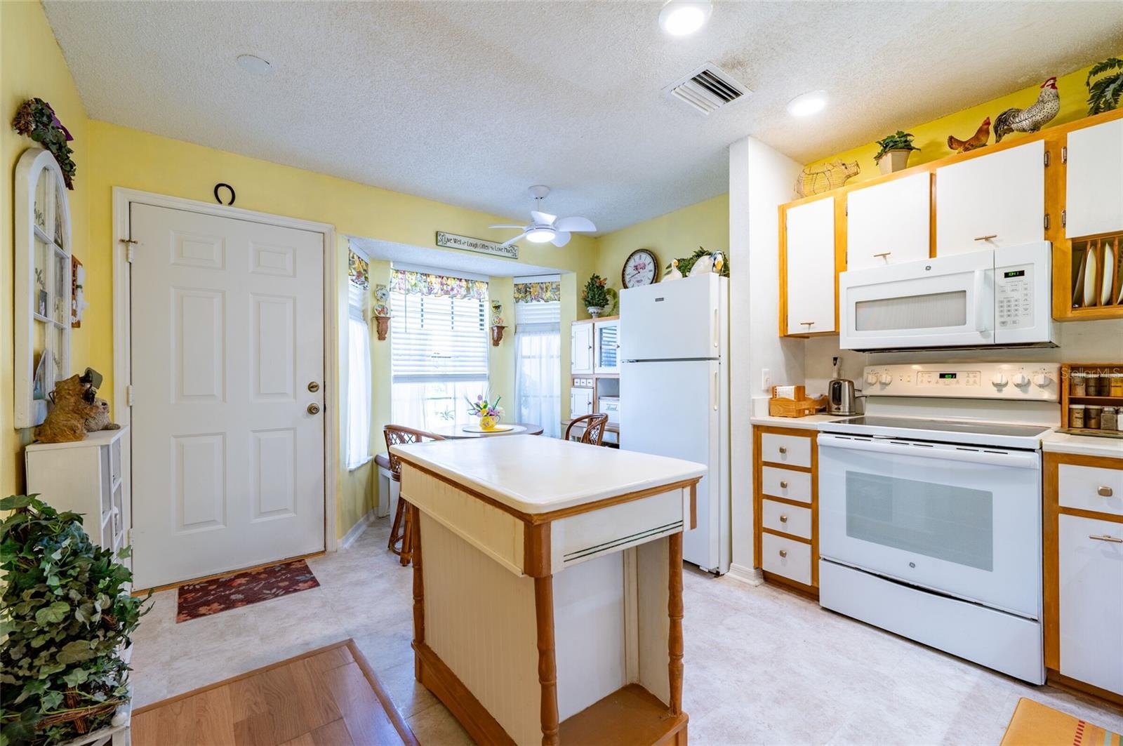 Image 8 of 36 For 13234 Molitor Court