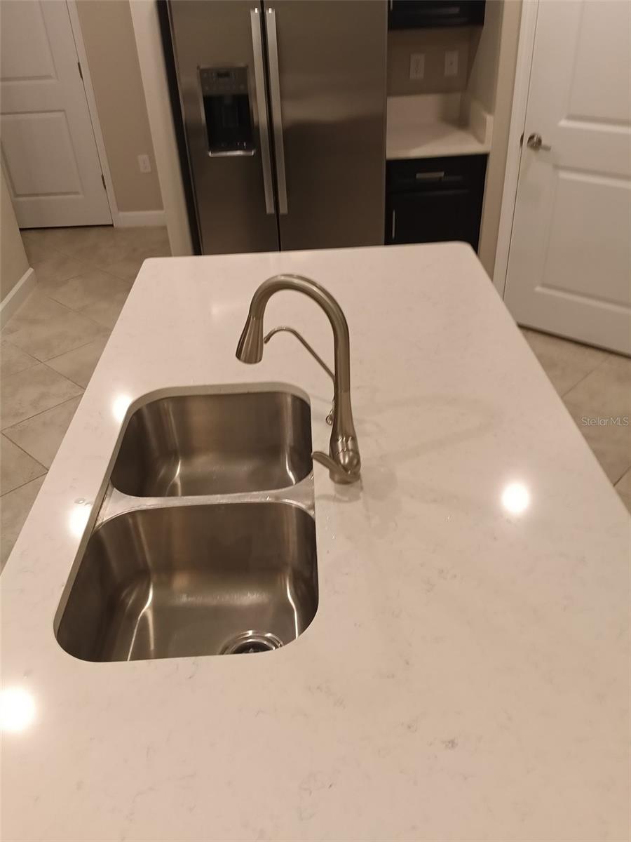 Image 6 of 17 For 10274 Echo Dock Loop