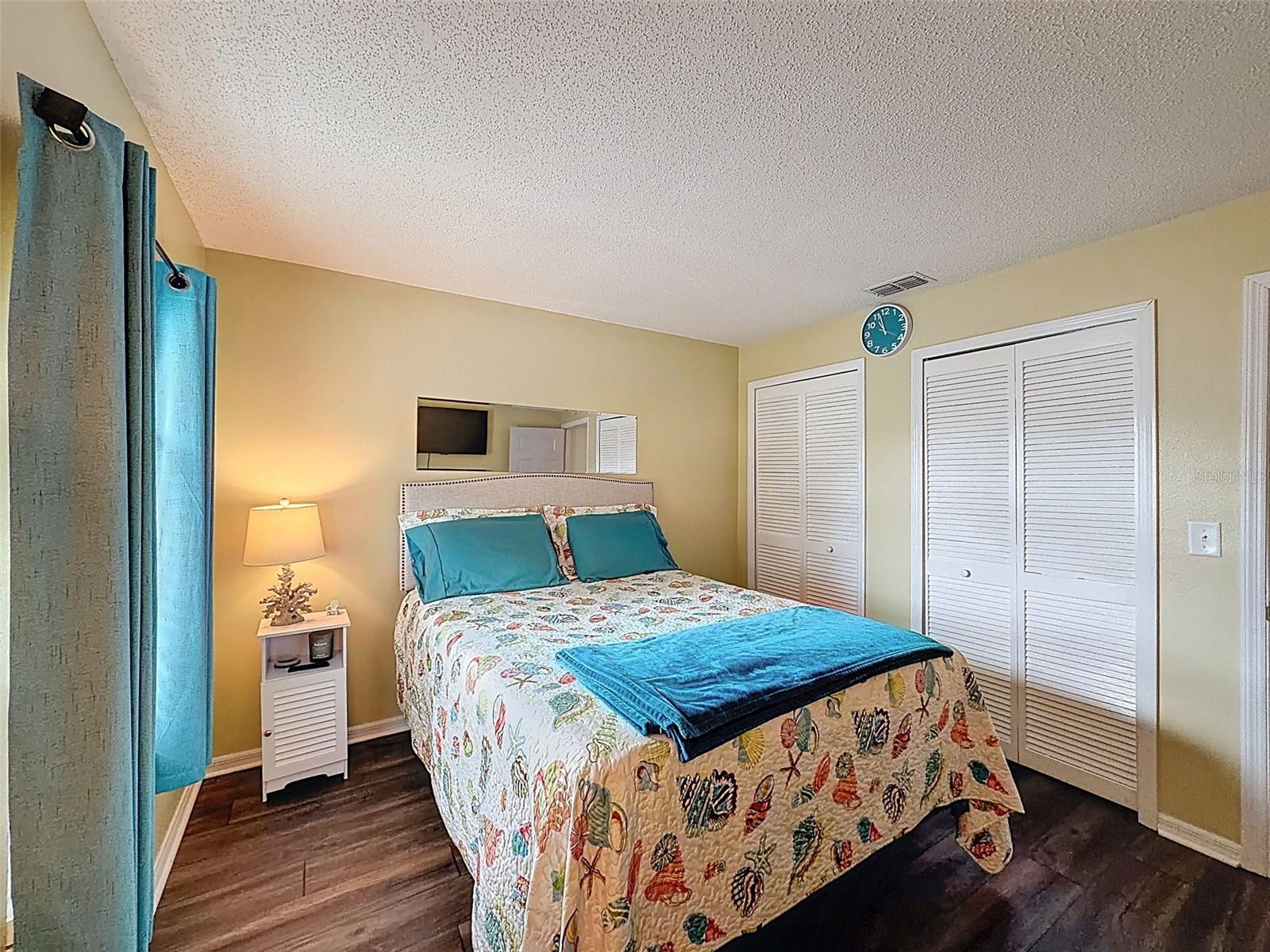 Image 21 of 91 For 9127 Lingrove Road