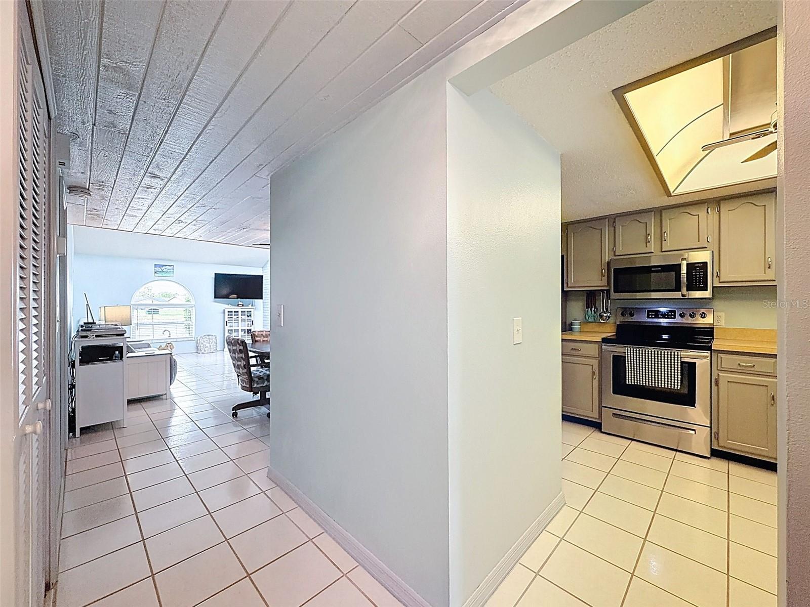 Image 23 of 91 For 9127 Lingrove Road