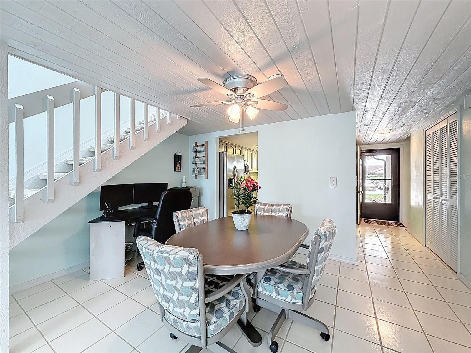 Image 33 of 91 For 9127 Lingrove Road