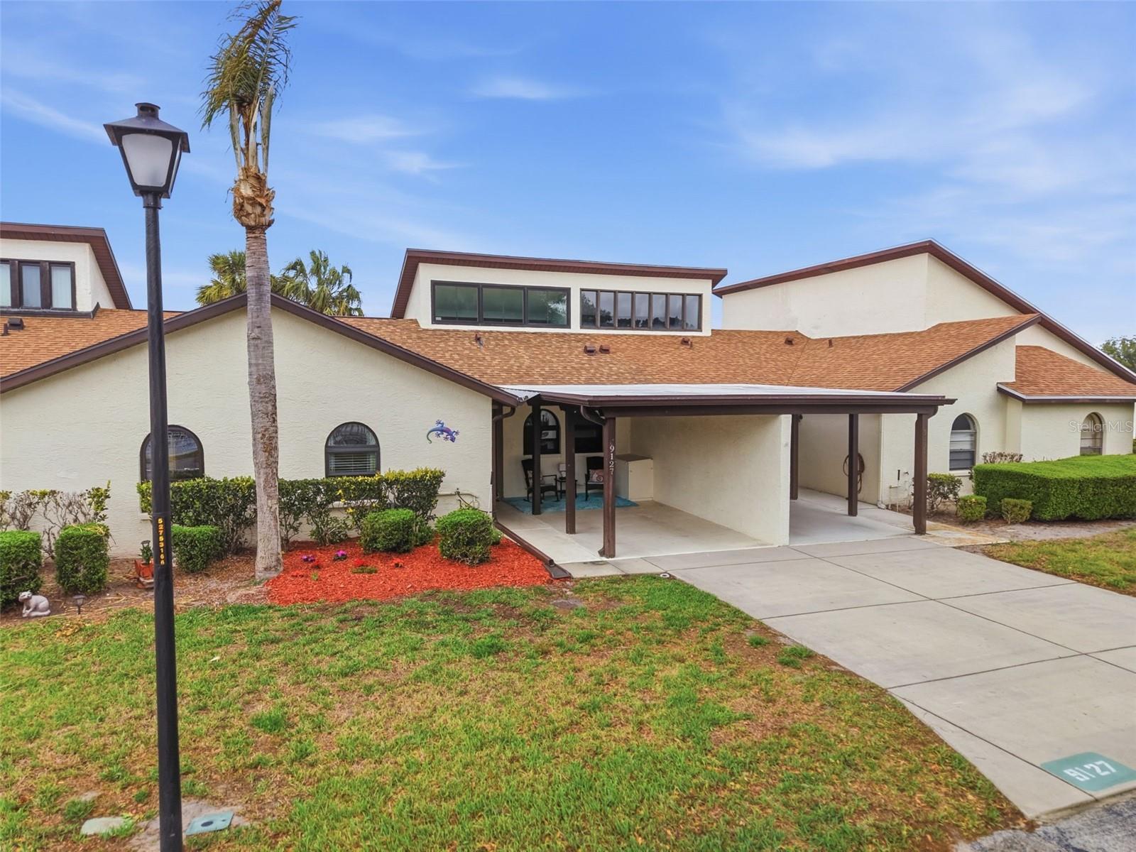 Image 4 of 91 For 9127 Lingrove Road