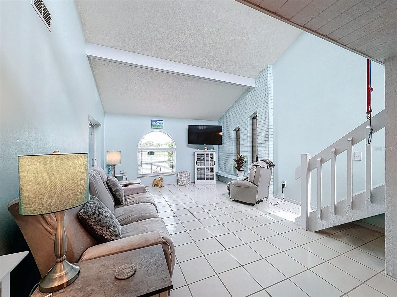 Image 40 of 91 For 9127 Lingrove Road