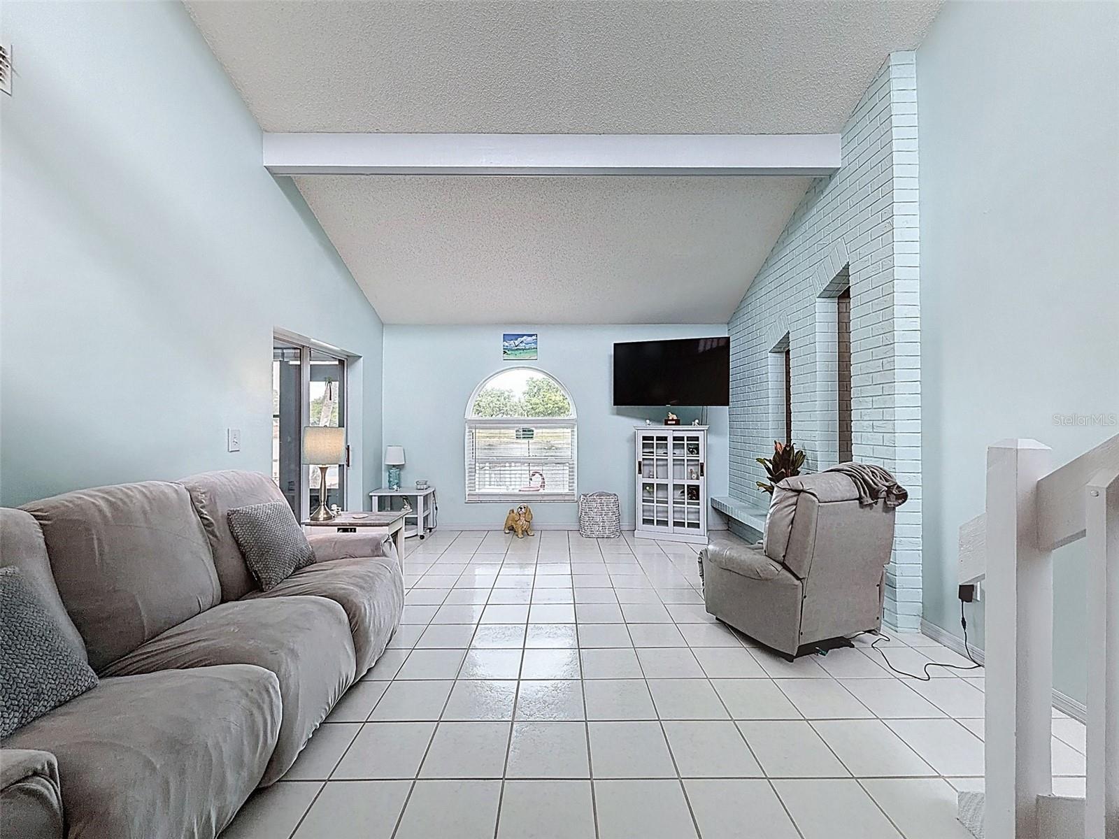 Image 41 of 91 For 9127 Lingrove Road