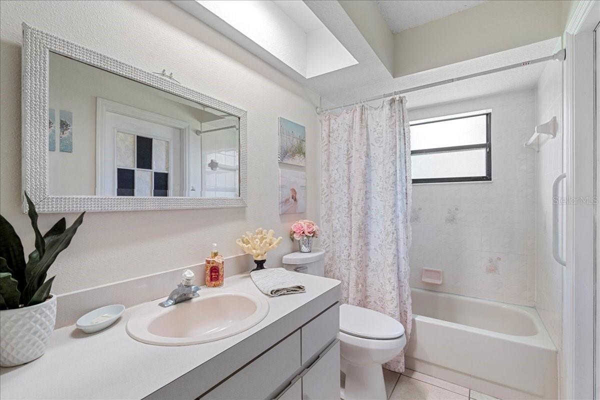 Image 17 of 30 For 211 Forest Wood Court