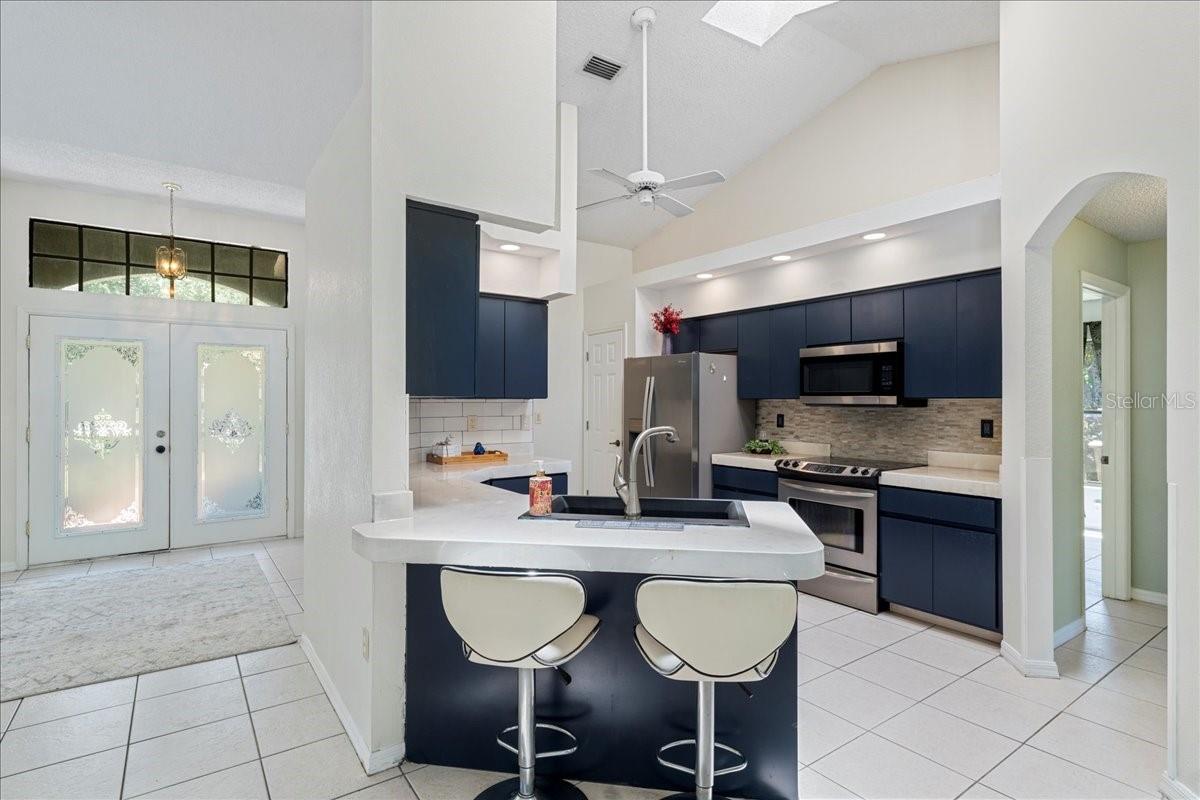 Image 6 of 30 For 211 Forest Wood Court