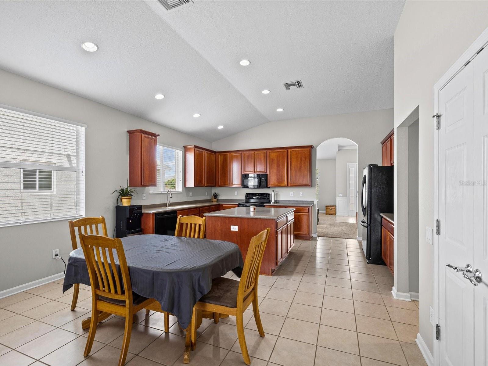 Image 32 of 76 For 13744 Trull Way