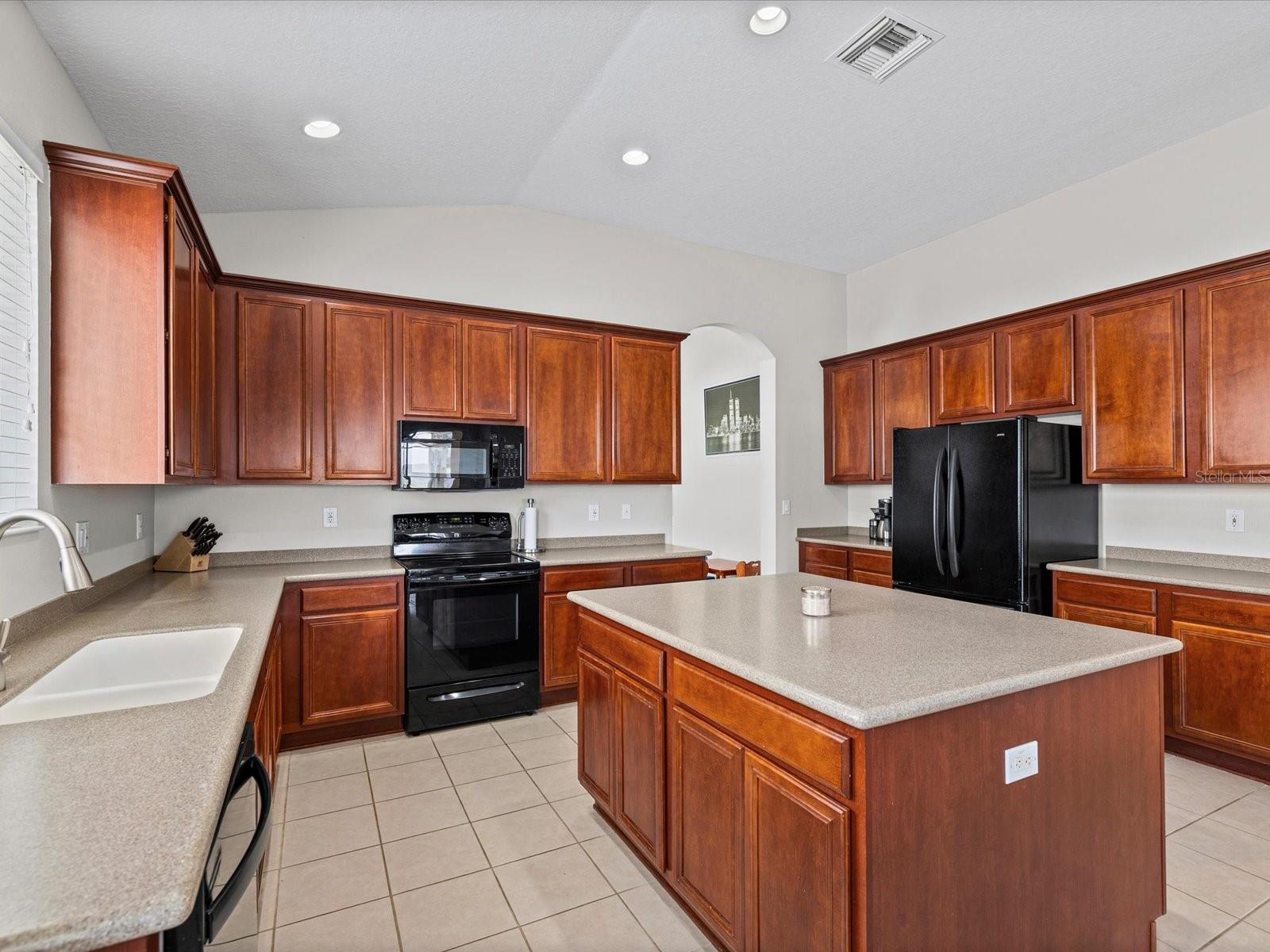 Image 4 of 76 For 13744 Trull Way