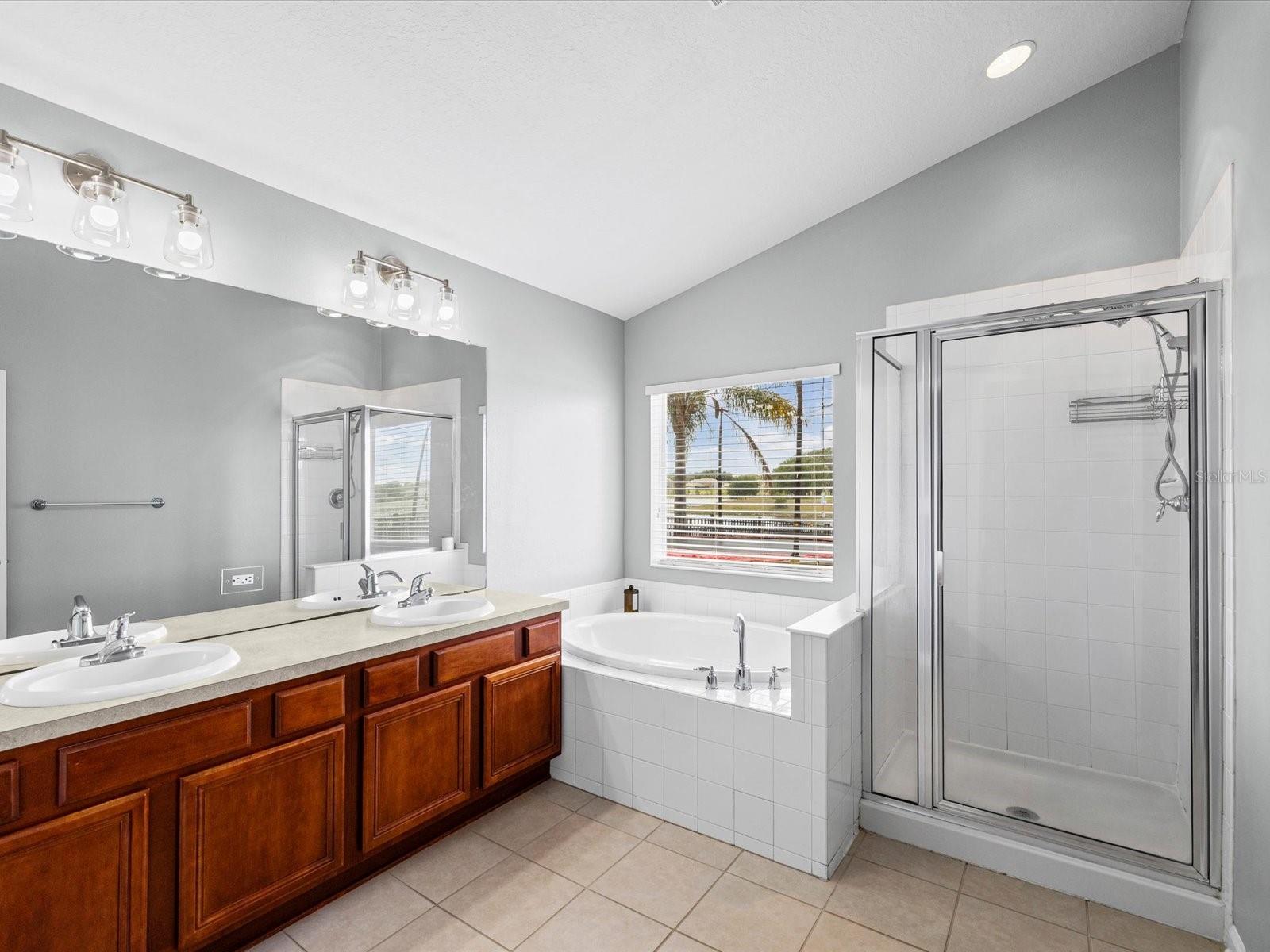 Image 6 of 76 For 13744 Trull Way