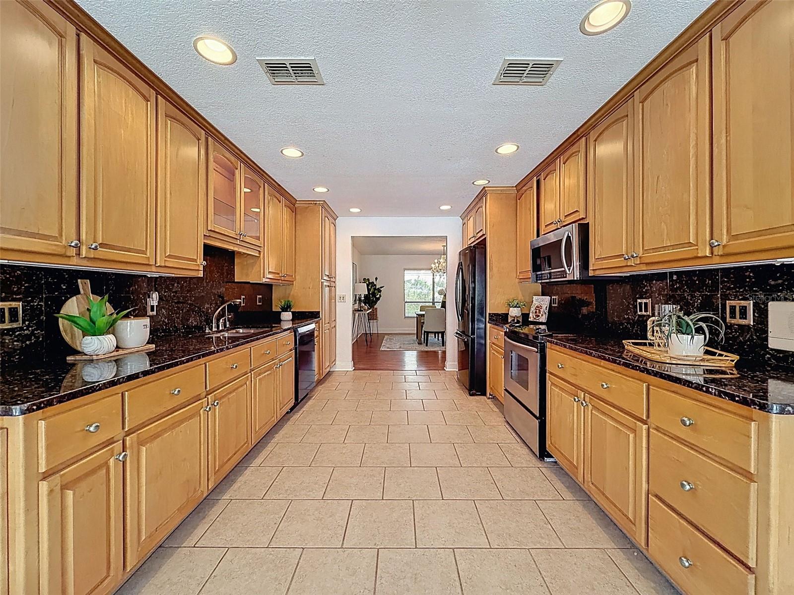 Image 19 of 68 For 6910 Daubon Court