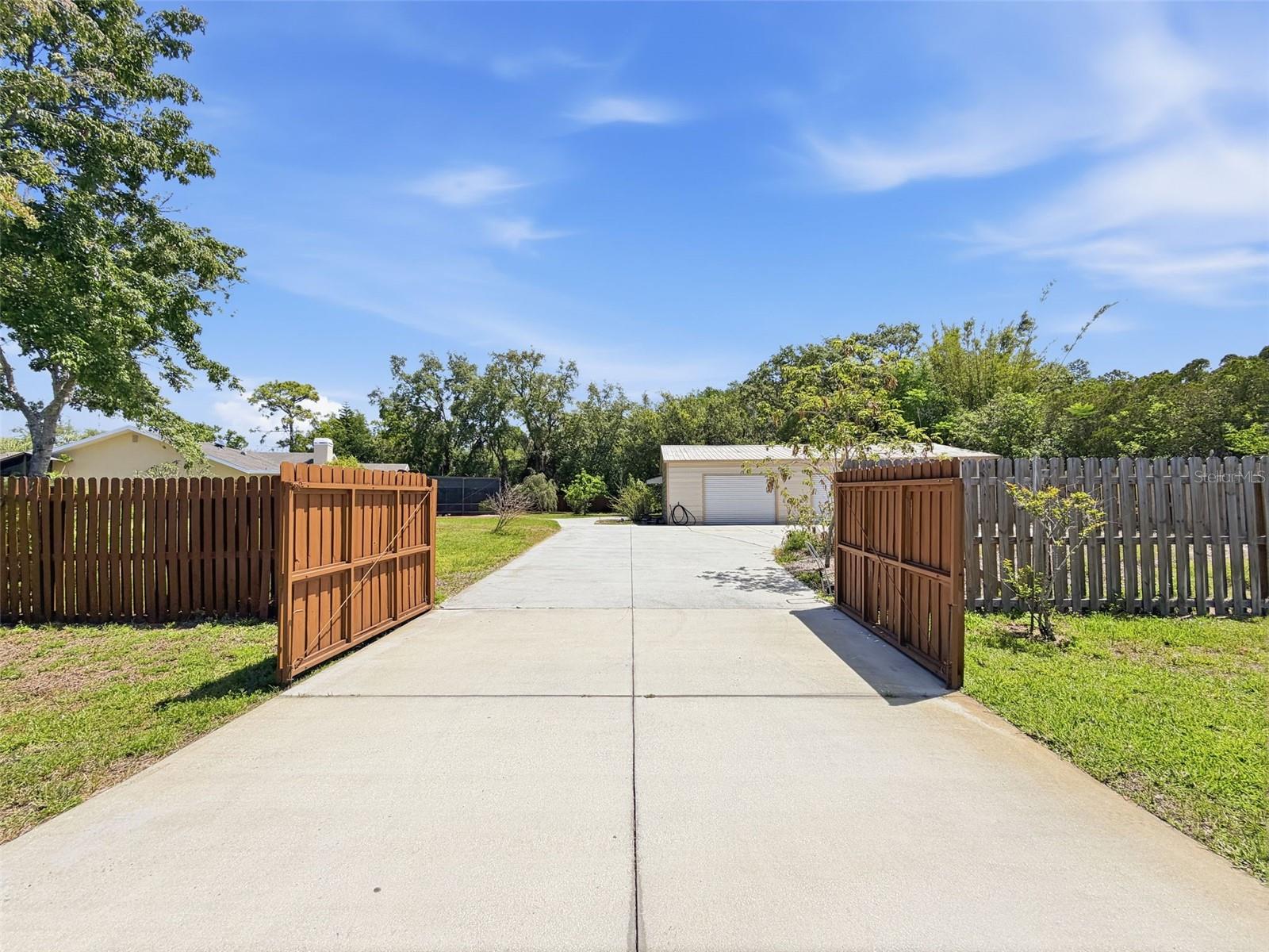 Image 49 of 68 For 6910 Daubon Court