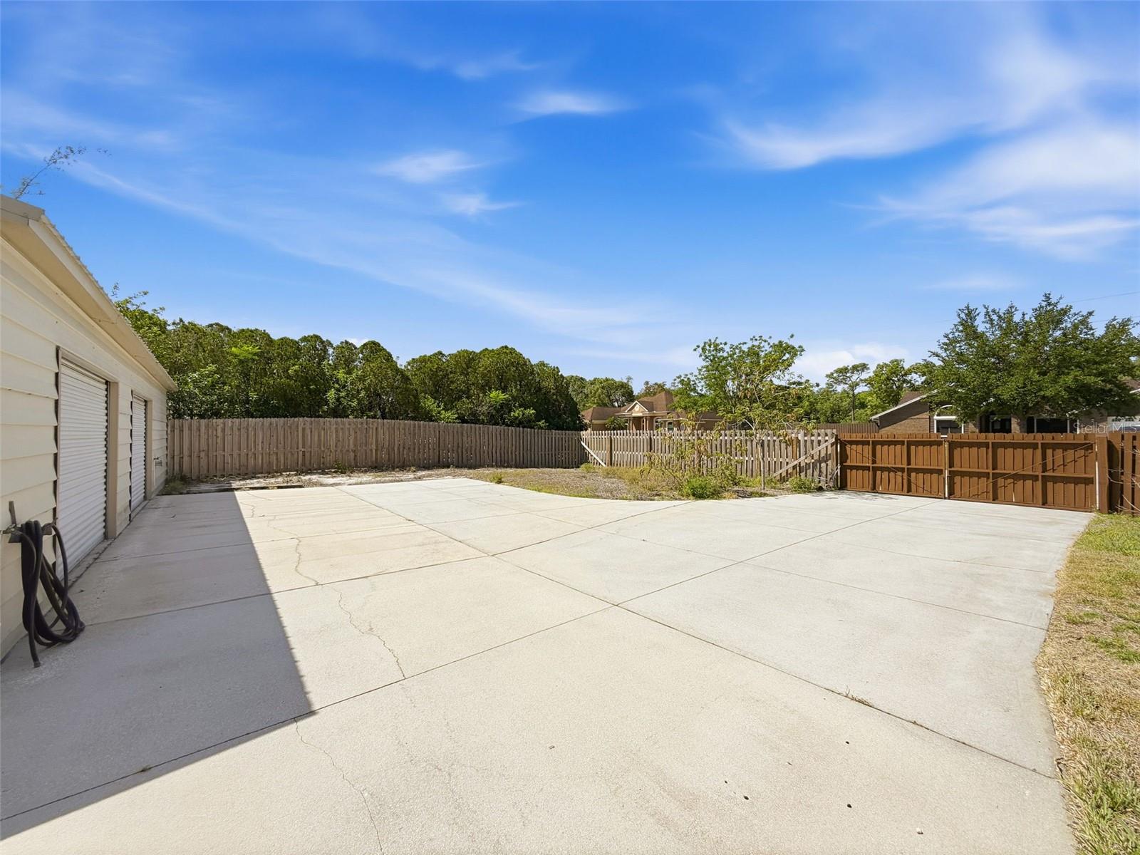 Image 52 of 68 For 6910 Daubon Court