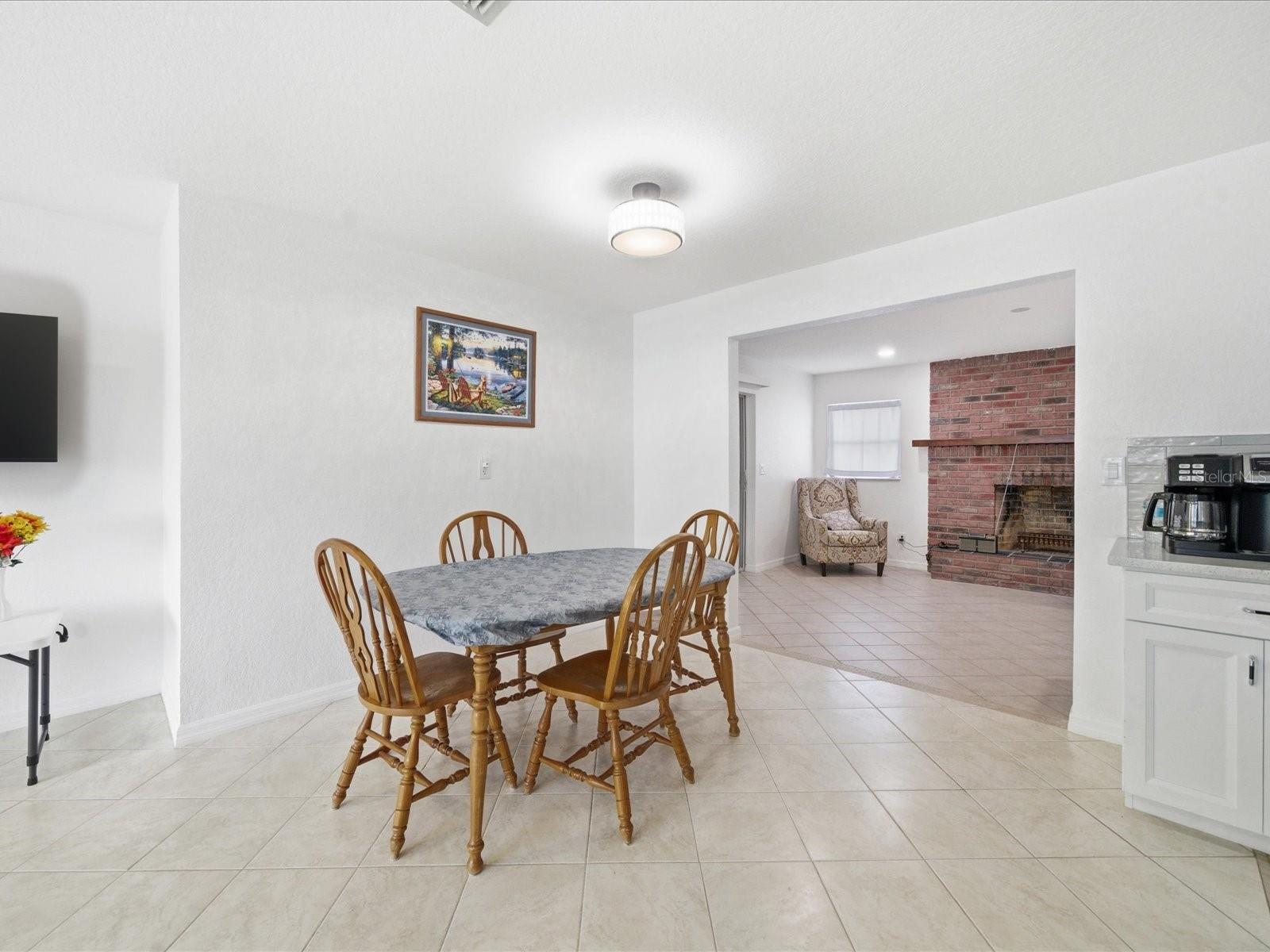 Image 16 of 29 For 4069 Gulfview Drive