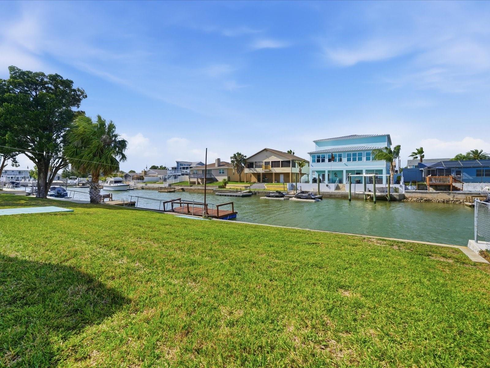 Image 6 of 29 For 4069 Gulfview Drive