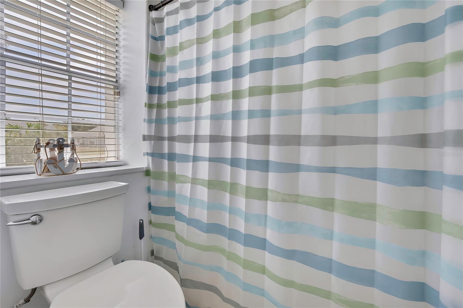 Image 25 of 52 For 7451 Swan Lake Drive