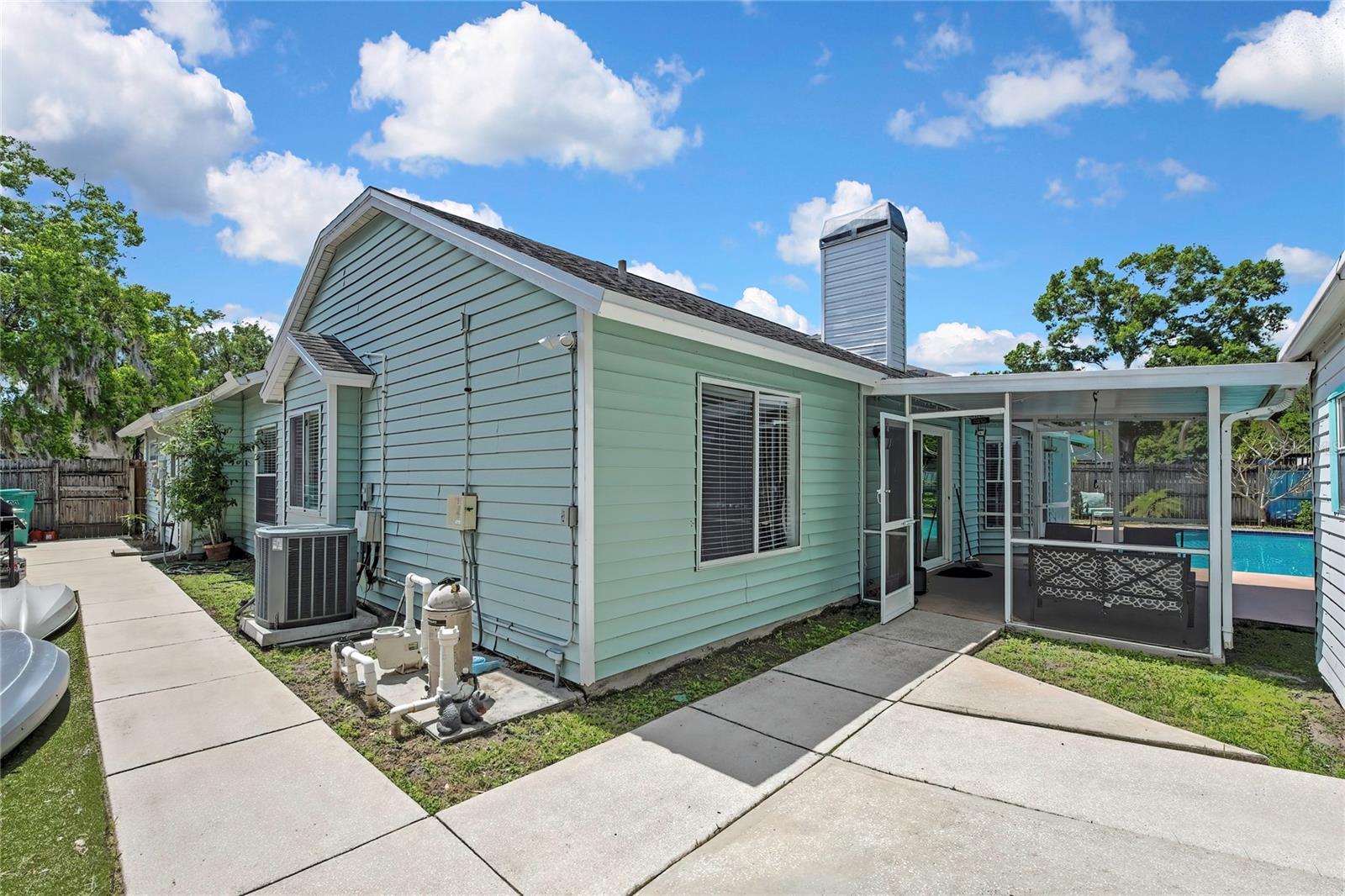 Image 37 of 52 For 7451 Swan Lake Drive