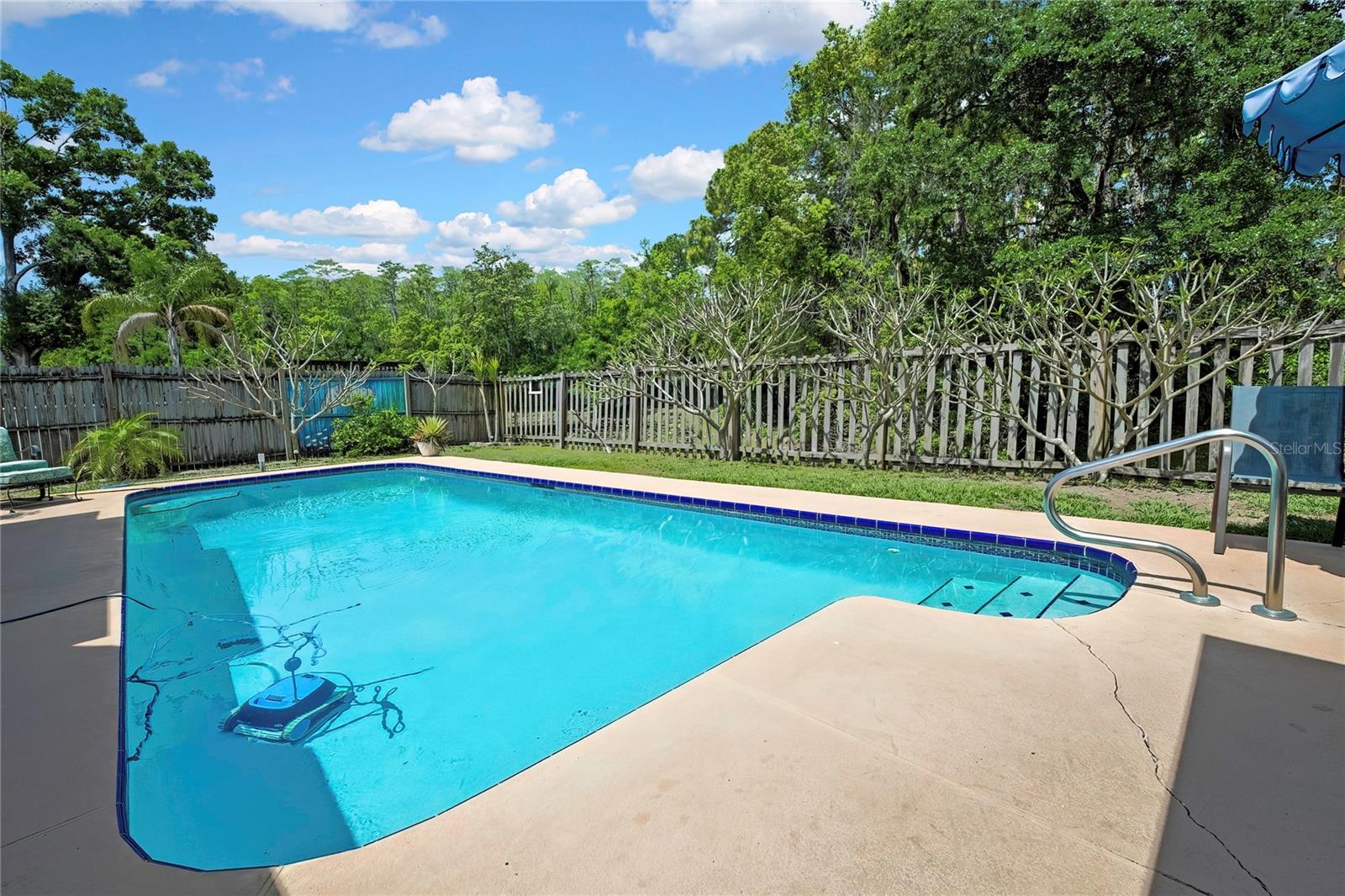 Image 38 of 52 For 7451 Swan Lake Drive