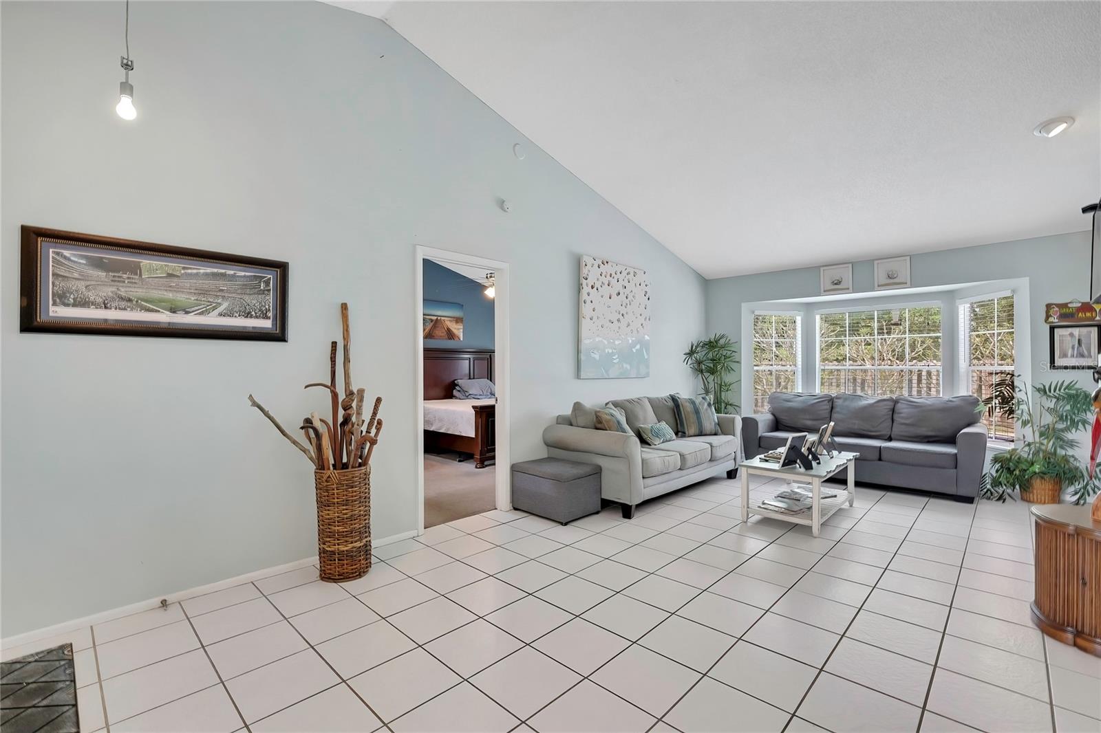 Image 7 of 52 For 7451 Swan Lake Drive