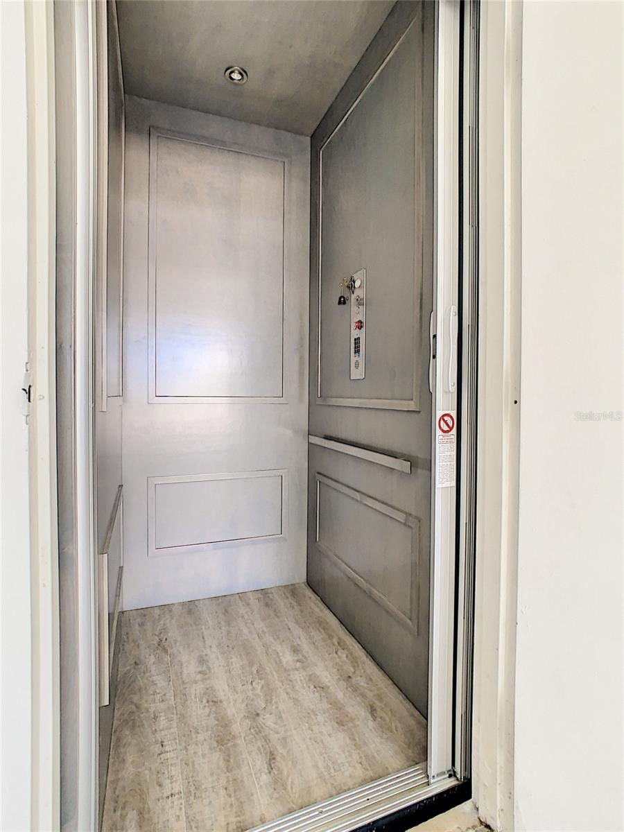 Image 24 of 61 For 3272 Minnow Creek Drive