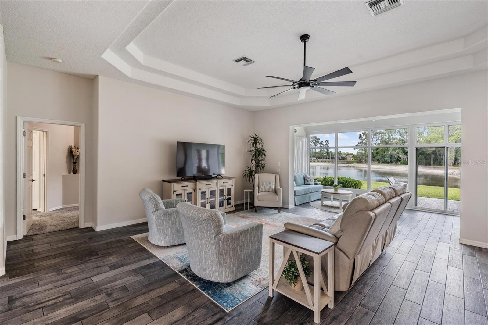 Image 4 of 52 For 1455 Winding Willow Drive