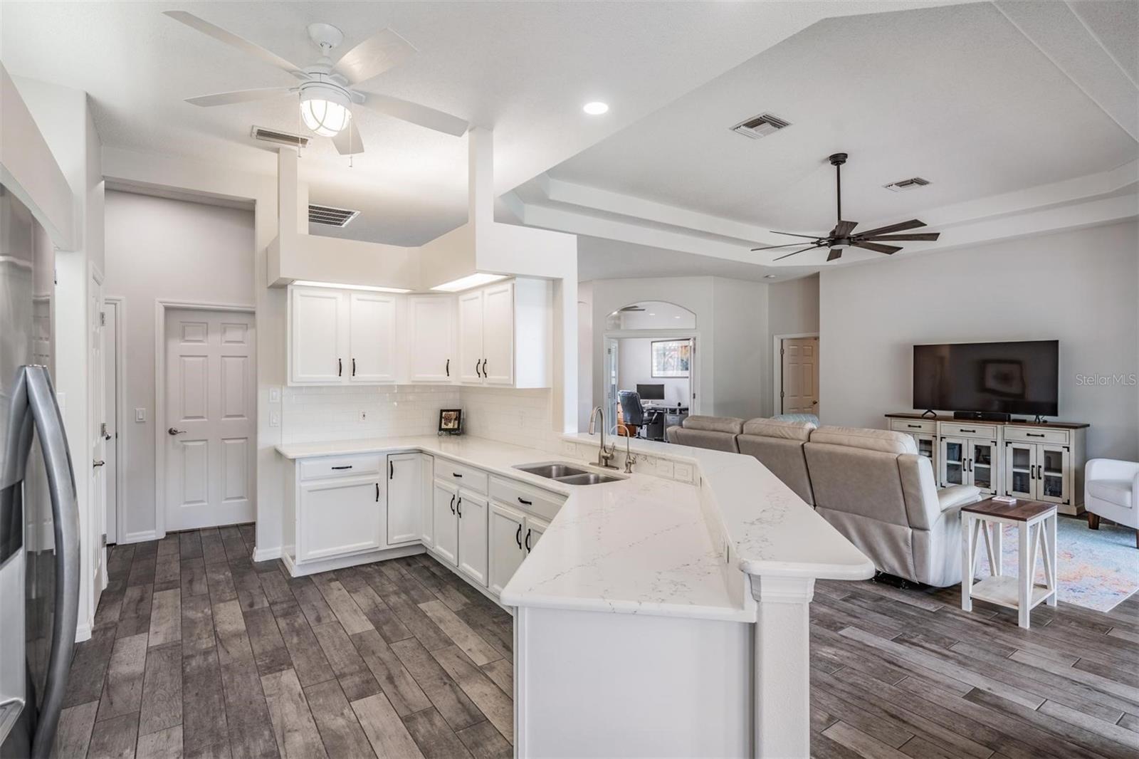 Image 9 of 52 For 1455 Winding Willow Drive