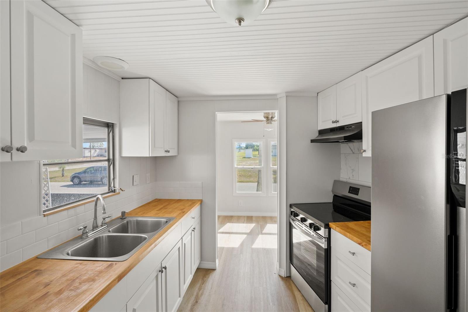 Image 16 of 61 For 12019 Cartwright Drive