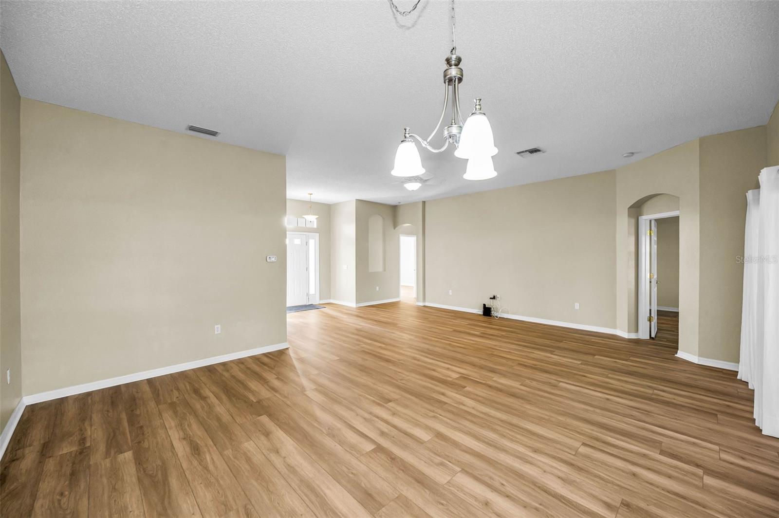 Image 18 of 100 For 1933 Arbor Knoll Loop