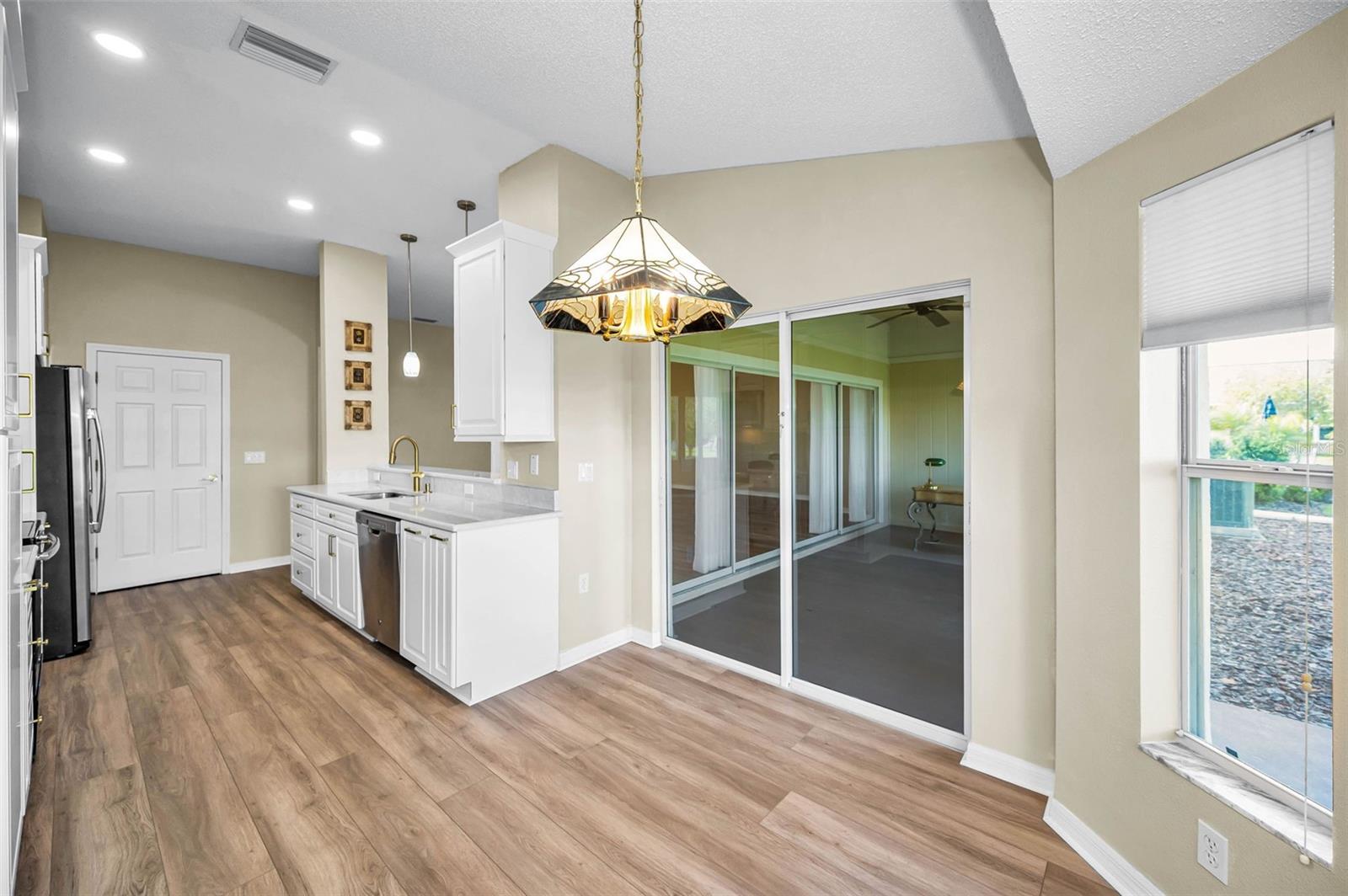 Image 25 of 100 For 1933 Arbor Knoll Loop