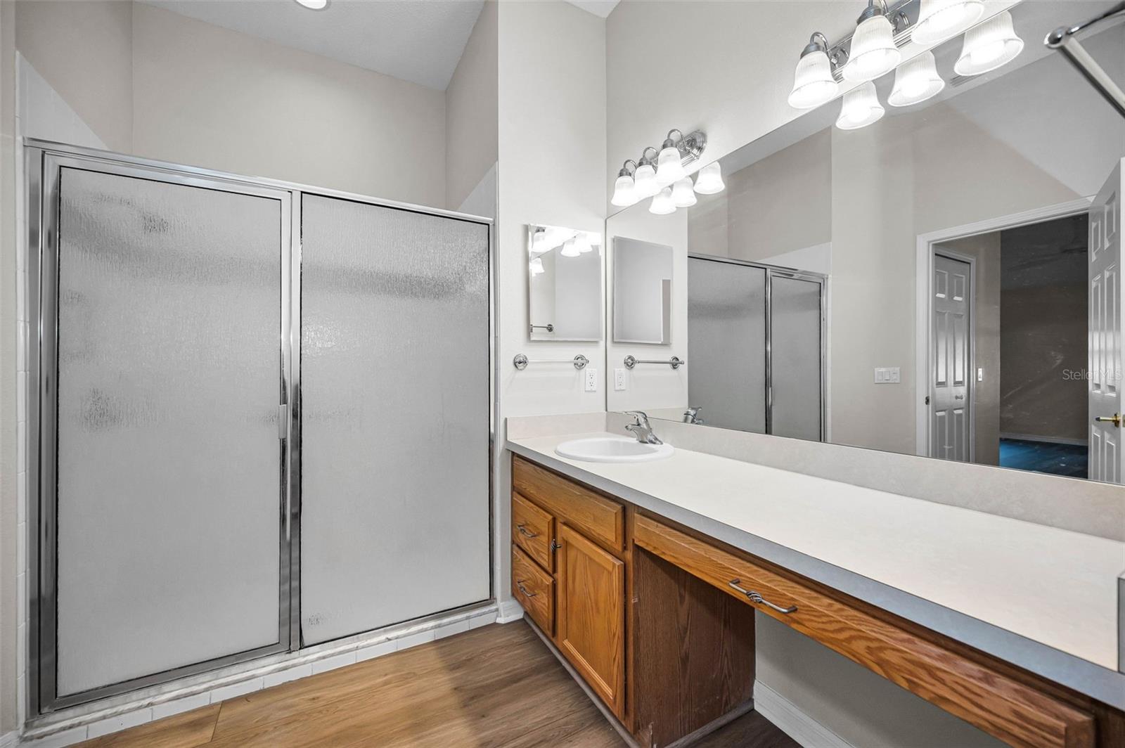 Image 32 of 100 For 1933 Arbor Knoll Loop