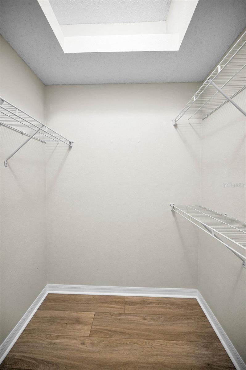 Image 34 of 100 For 1933 Arbor Knoll Loop