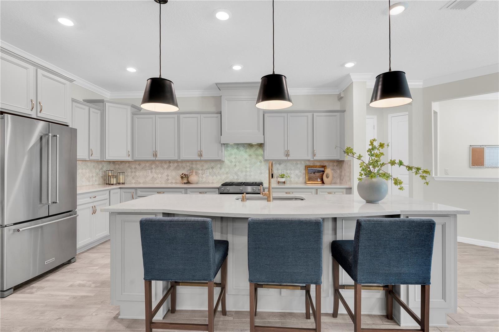 Image 13 of 83 For 2587 Murray Pass