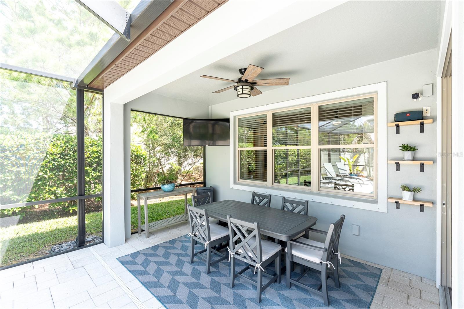 Image 28 of 83 For 2587 Murray Pass